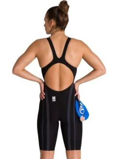 Arena Powerskin Carbon Core FX Kneelength - Black & Gold 24 Arena Powerskin Carbon Core FX Kneelength - Black & Gold -Aqua Fit Wear arena powerskin carbon core fx kneelength black gold 003655 105 14