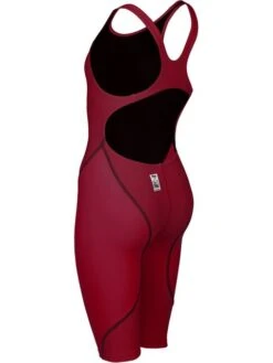 Arena Powerskin ST 2.0 Junior Kneelength - Deep Red -Aqua Fit Wear arena powerskin st 20 junior kneelength deep red 2a956 401 9